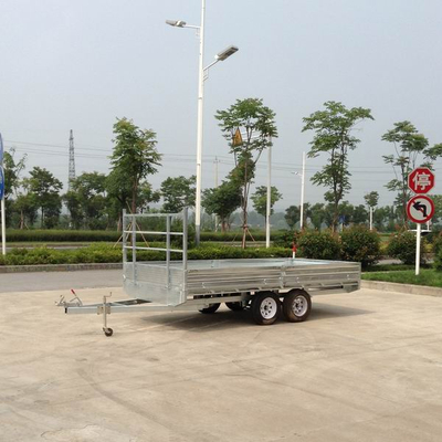 Flat low bed trailer for machinery transport
